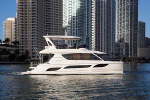 Marine Max Charter 484 running and lifestyle in Miami, FL.
